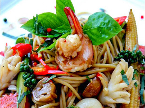 Spaghetti Ki Mao Talay [สปาเก็ตตี้ผัดขี้เมาทะเล]