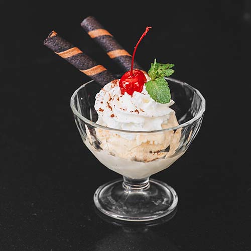 A wide selection of Ice Creams per Scoop [Your choices of ice cream]