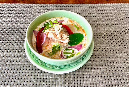 Tom Kha Gai [ต้มข่าไก่]